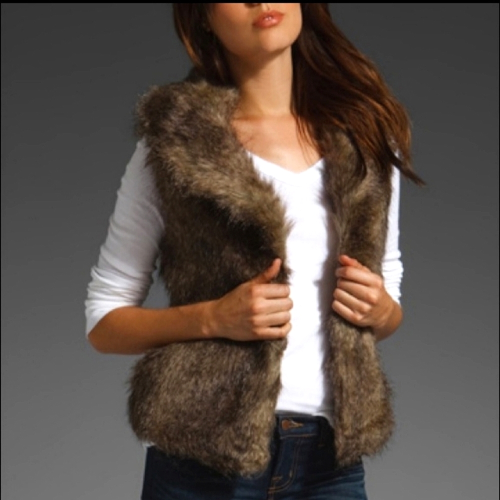 JACK by BB Dakota Brown Shawl Collar Faux Fur Vest szM